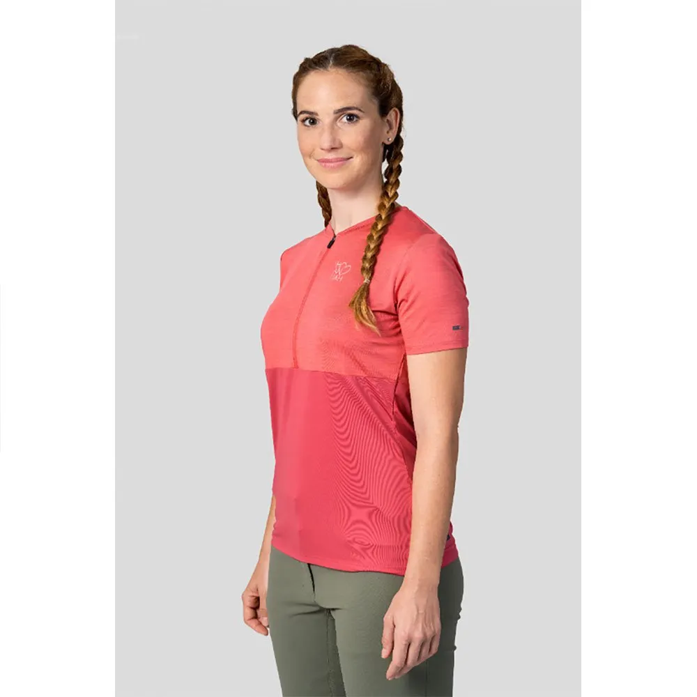 Hannah Berry Short Sleeve T-Shirt 5 Hannah Berry Short Sleeve T-Shirt - Image 5